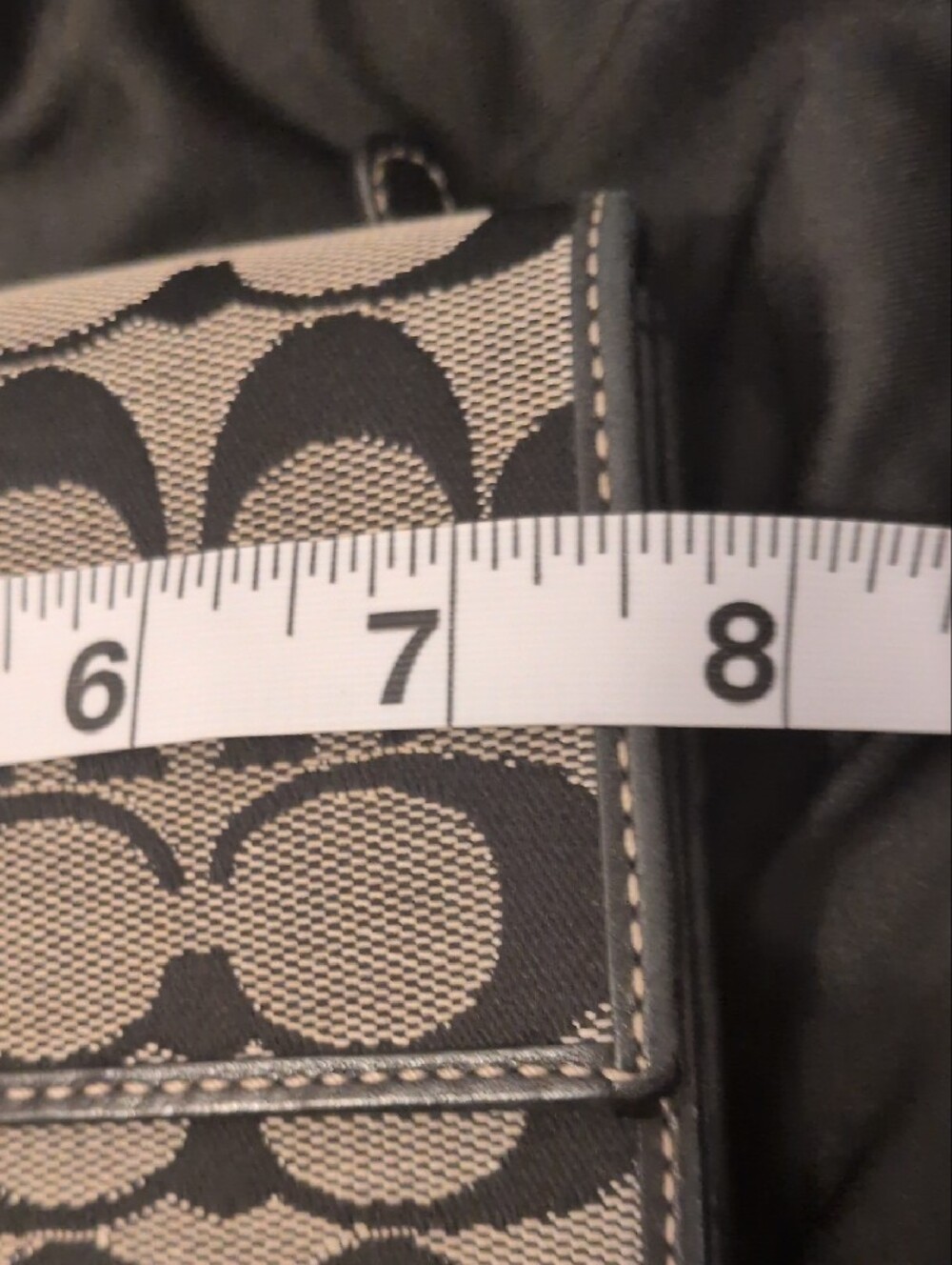 Coach Vintage Black and Tan Signature Continental Wallet - Picture 15 of 16